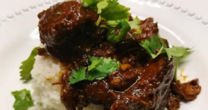 Chocolate Balsamic Chicken Mole