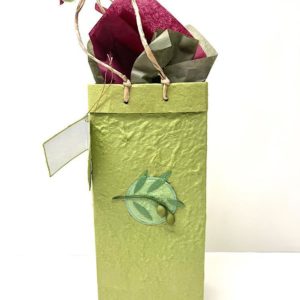 Beautiful Bella Vita Gift Set (Color & style of bag may vary)
